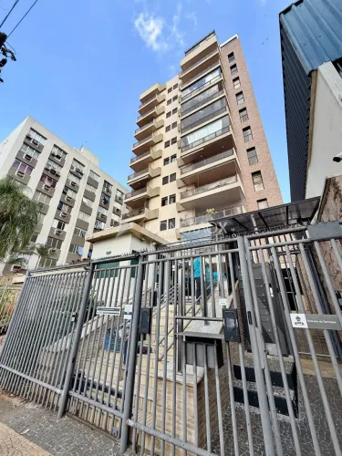 Apartamento à venda no Cambuí, em Campinas.