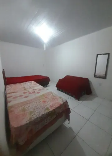 Quartos e Quitinetes para o São João de Amargosa com garagem e entrada independente