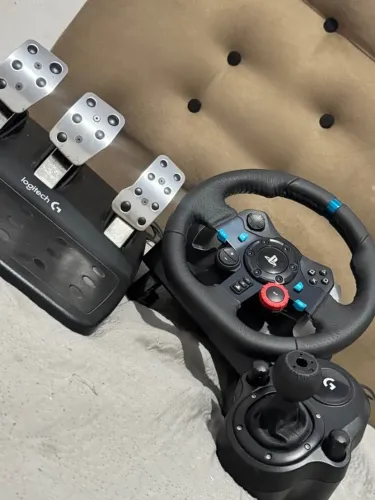 Volante Logitech G29 + Câmbio e Pedais