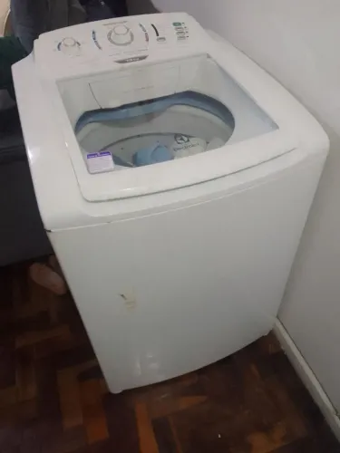 Vendo uma maquina de lavar electrolux 13 kg bem conservado único dono