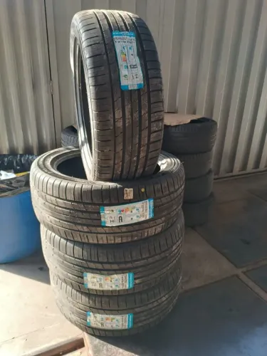 Pneu 275/45/21 Tracmax