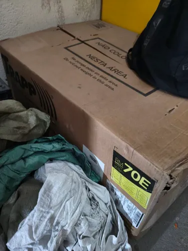 Cortador de gramas elétrico