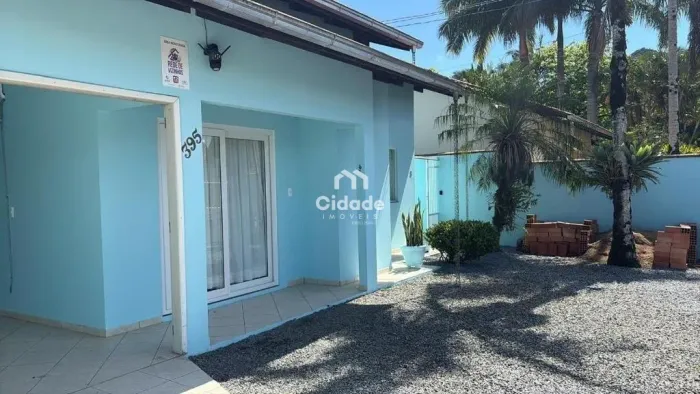 Apartamento para locação no Bairro Rau - Compacto, mobiliado e com área externa privativa