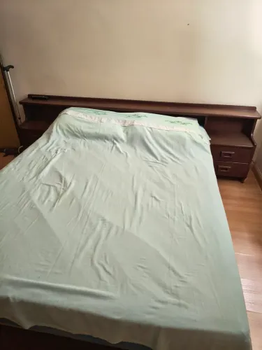 OPORTUNIDADE! CAMA DE CASAL COM CABECEIRA