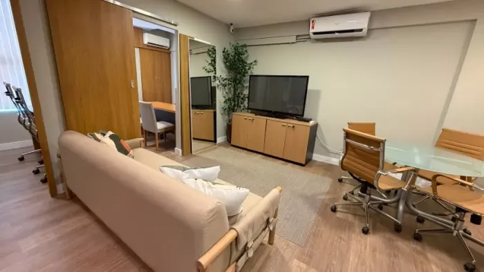 Linda Sala Comercial com 4 ambientes decorados