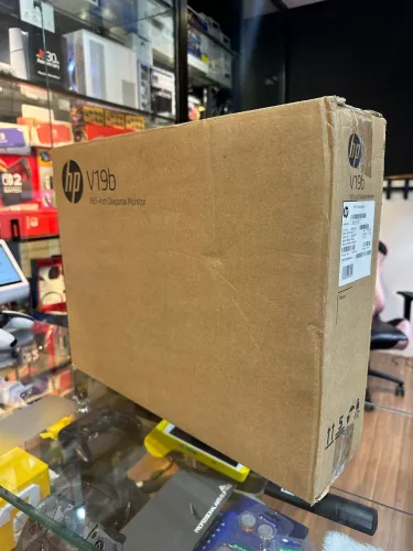 VENDO OU TROCO MONITOR HP V19B 18.5 POLEGADAS 60HZ VGA ACEITO CARTÃO 