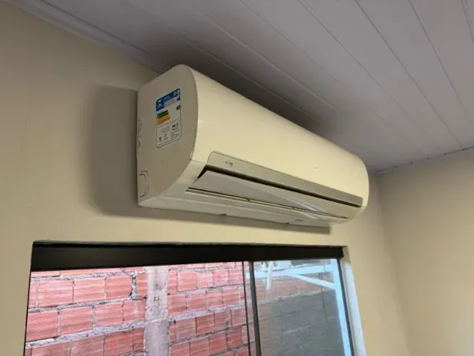 AR CONDICIONADO 22.000 BTUs