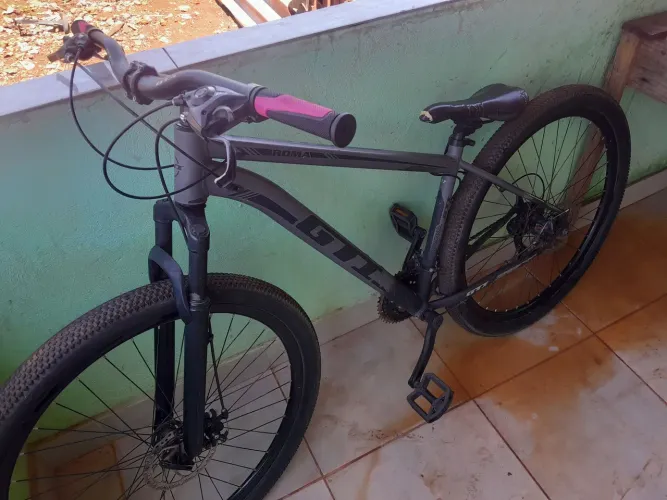 Vende se bicicleta ? boa to vendendo porque to precisando 