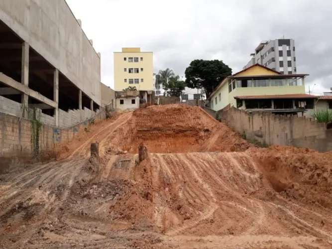 Venda - TERRENO - PALMEIRAS Belo Horizonte MG