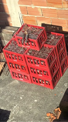 Vasilhame de ks coca cola 13 caixas de 24 unidades
