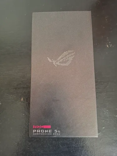 Rogh phone 5s - usado