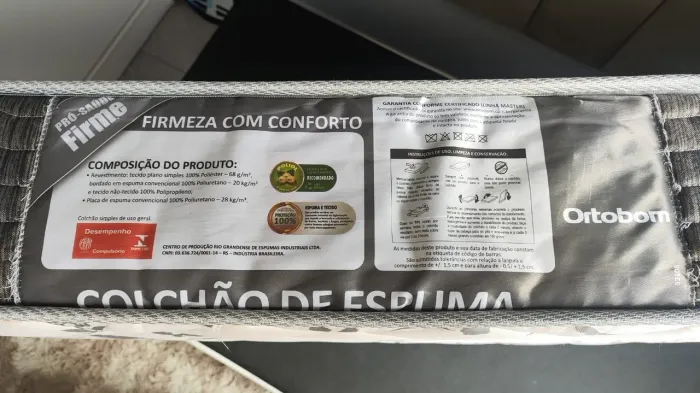 Colchão e base 