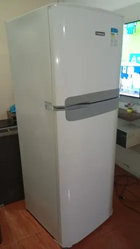 Geladeira duplex semi nova