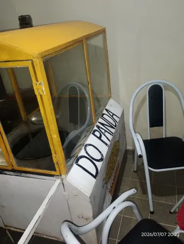 Carrinho de acarajé bem cuidado