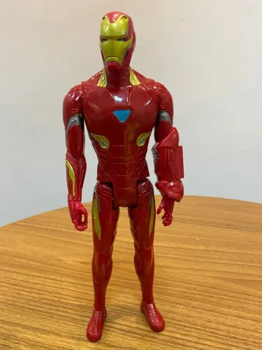 Vendo Homem de Ferro War Machine Vingadores de 30cm