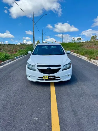 Chevrolet Onix JOY Hatch 1.0 8V Flex Mec. 4P 2019