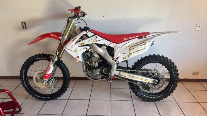 CRF 250r 2011 injetada 