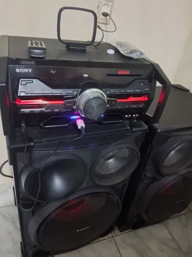 Vendo Sony genezi FST-SH2000