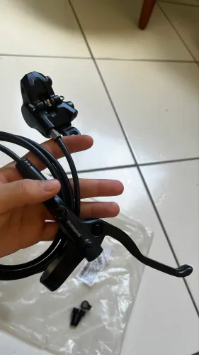 Shimano mt200 traseiro NOVO