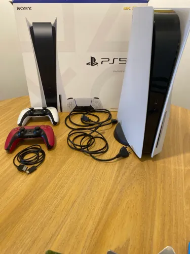 PlayStation 5 com mídia física 