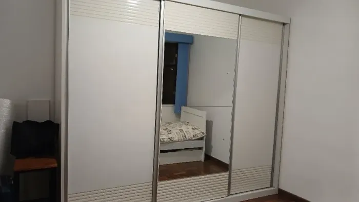 Quarda-Roupa portas de correr