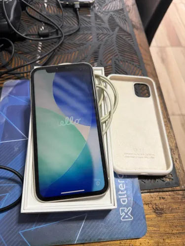 iPhone 11
