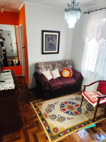 Apartamento mobiliado, reformado de 1 quarto à venda no Bairro Jardim Itú em Porto Alegre