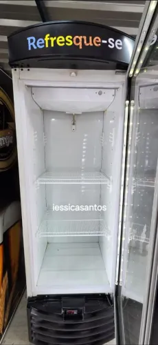 Geladeira Expositora Metalfrio