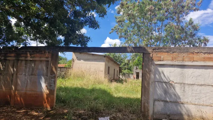 1 quarto, sala cozinha lote 300 m²