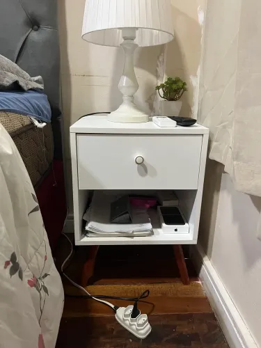 Mesa de cabeceira 