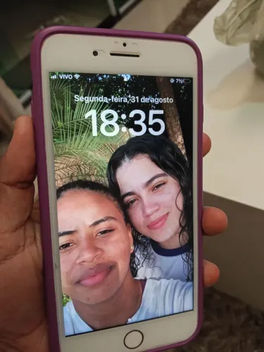 Vendo 8 plus novo sem marcas de uso tudo funcionando, tá impecável