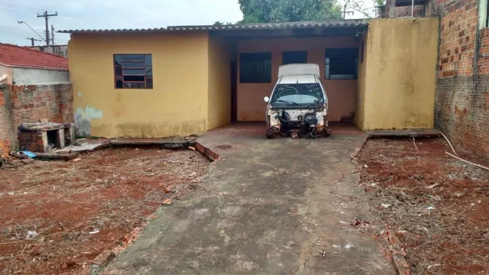 Vendo dependência rua jacarezinho número 704