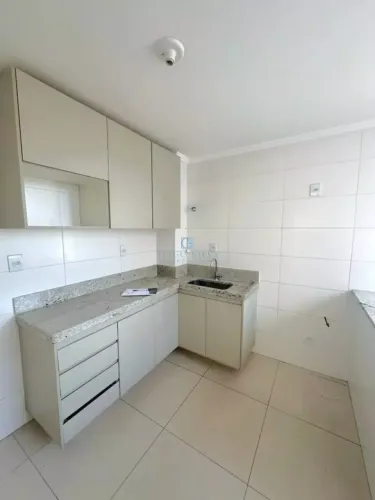 Apartamento com 2 dormitórios à venda, 70 m² por R$ 400.000,00 - Guanabara - Pouso Alegre/