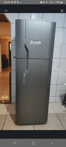 Geladeira Electrolux semi-nova