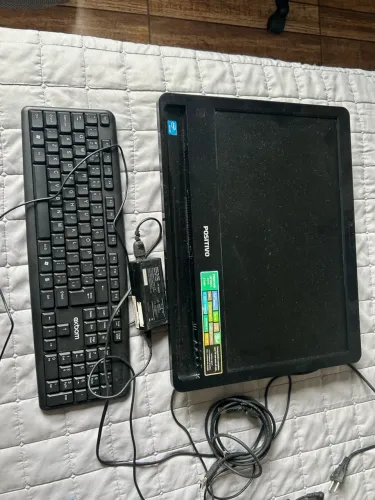 Computador All-in-One Positivo Union C1260 - Completo e Pronto para Uso (Muito Compacto!)