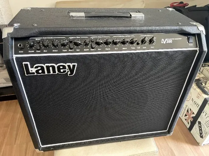 Amplificador de Guitarra Laney