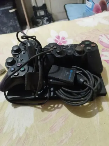 Vendo play 2 não sei se está funcionando muito tempo parado estou desfazendo