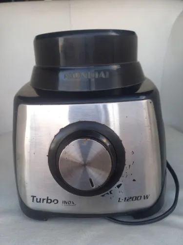 Metor de liquidificador mondial turbo.