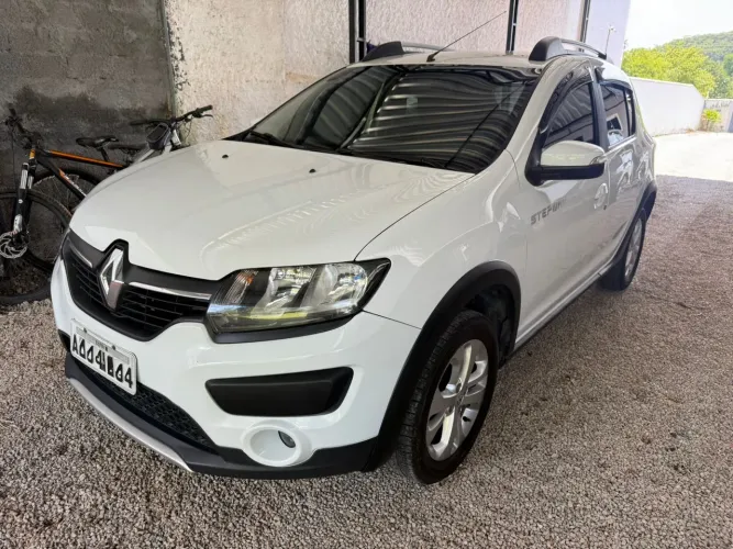 Renault Sandero Step. Easy R H-power 1.6 8V 2015