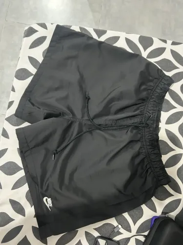 Bermuda Nike