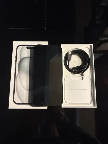 iPhone 15 256