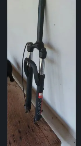 Suspensão mtb 29 Mozo. Nova