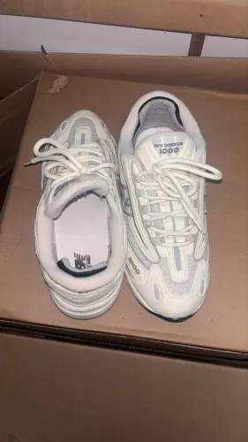 Tênis newbalance 1000 off-wite semi novo