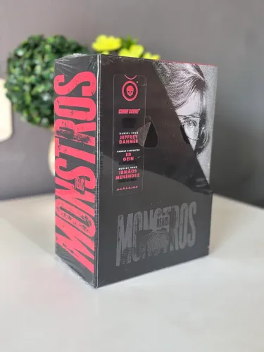 Box de Livros Arquivo Monstros Reais ( Darkside )