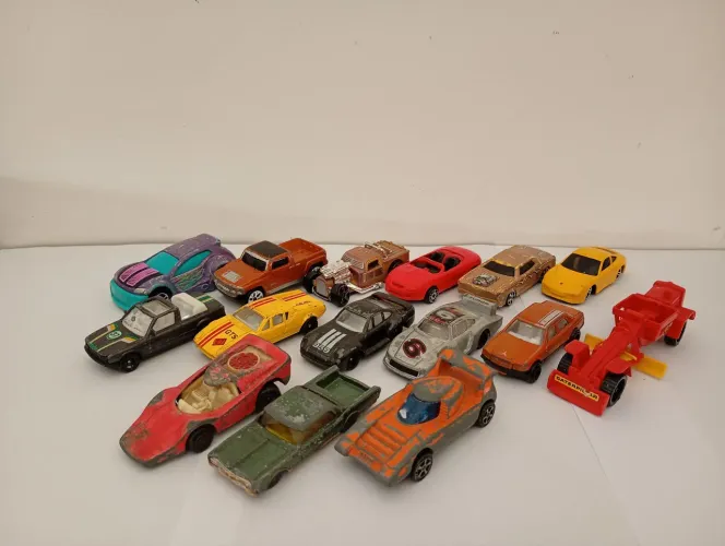 Lote Com 15 Miniaturas 1/64