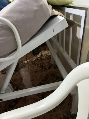 Cama Hospitalar manual - 2 + colchão casca de ovo + motorzinho