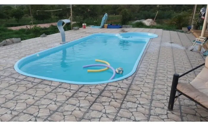 Piscina de fibra 8 metros instalada