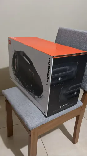 Bombox 4 