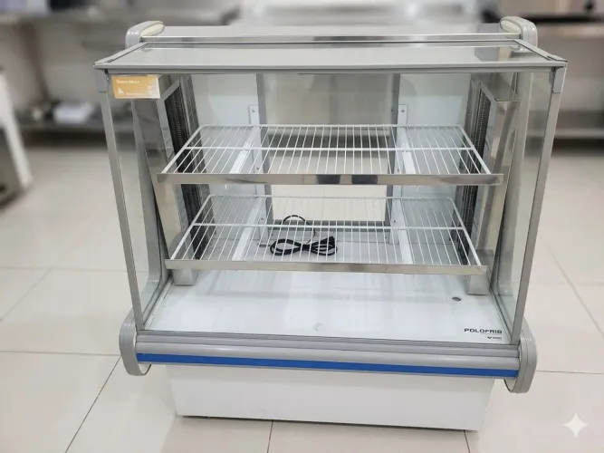 Vitrine Refrigerada para Bolos, Doces e bebidas