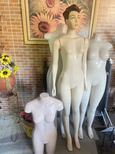 Manequins com suportes
